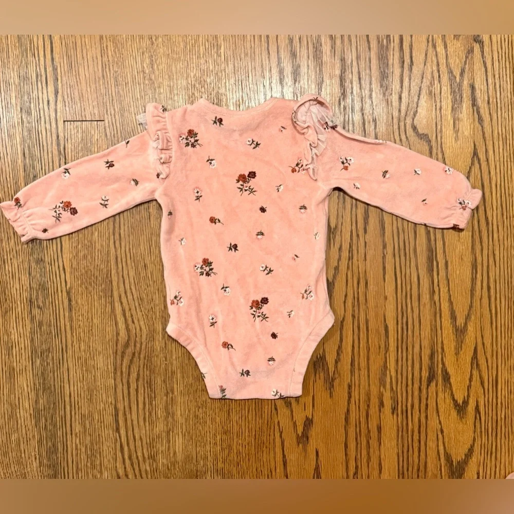 Textured Floral Onesie (12m)